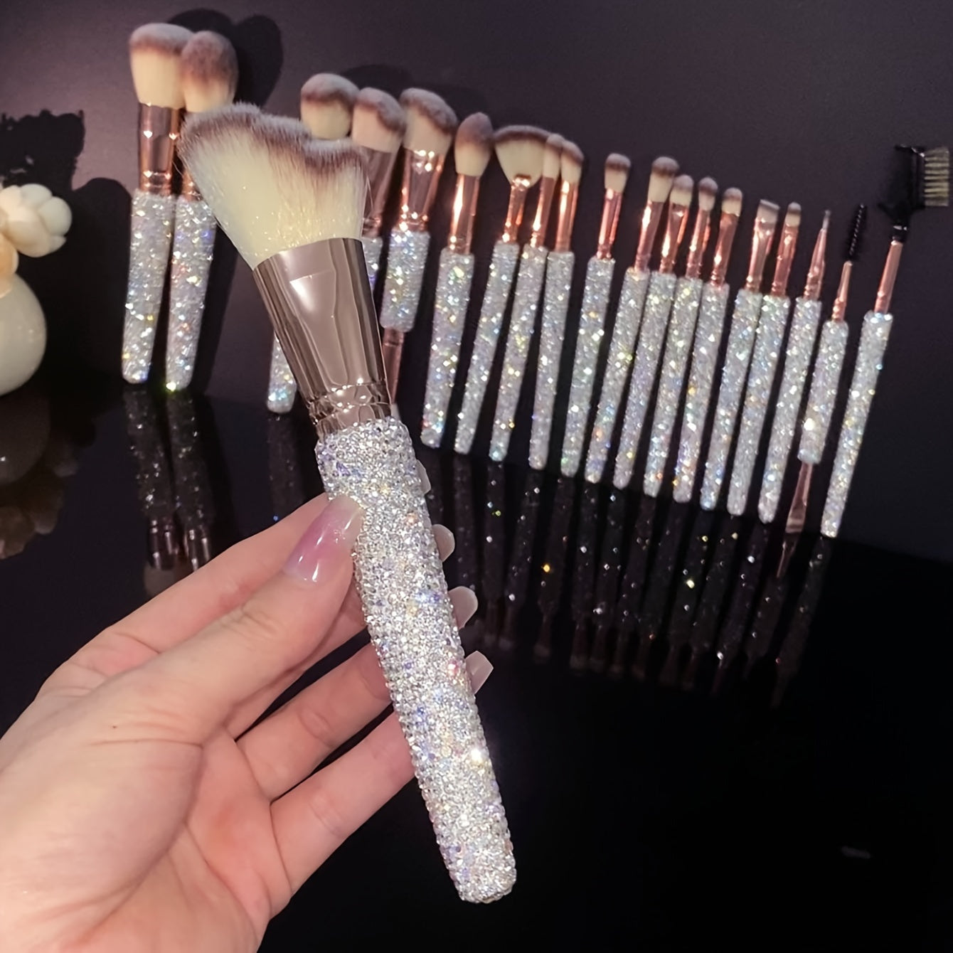 20pcs Luxury Bling Diamond Makeup Brush Set - Professional Face & Eye Brushes with Highlighter, Powder, Contour, Foundation, Lip, Nose Shadow, Eyeshadow, Mascara, Brow Comb, Blending, Concealer - Perfect Gift for Women