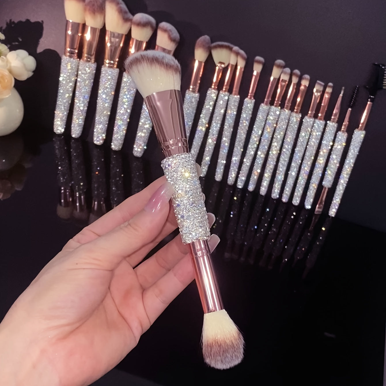 20pcs Luxury Bling Diamond Makeup Brush Set - Professional Face & Eye Brushes with Highlighter, Powder, Contour, Foundation, Lip, Nose Shadow, Eyeshadow, Mascara, Brow Comb, Blending, Concealer - Perfect Gift for Women