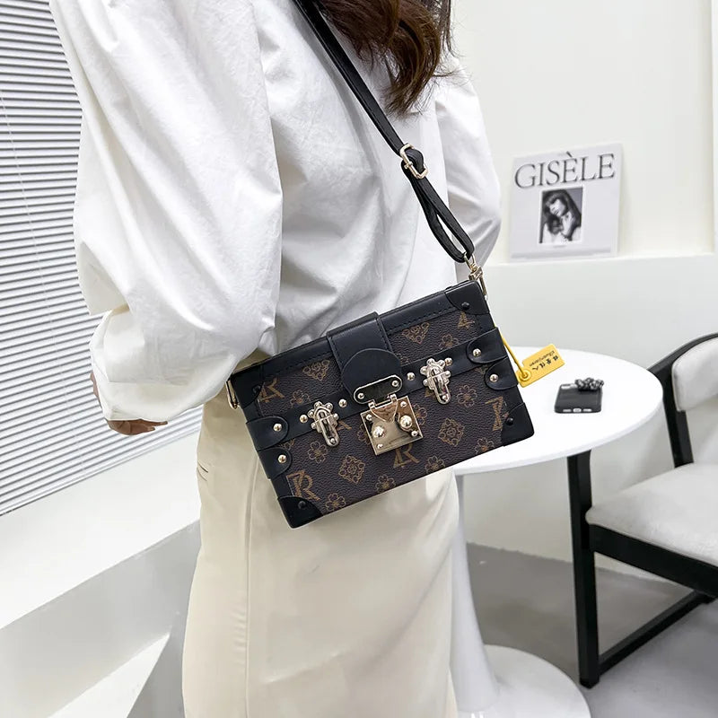 Women's Bag 2023 Trend Leather Chain Shoulder Crossbody Bag with Pearl Handle Portable Chocolate Grid Solid Color Small Handbags